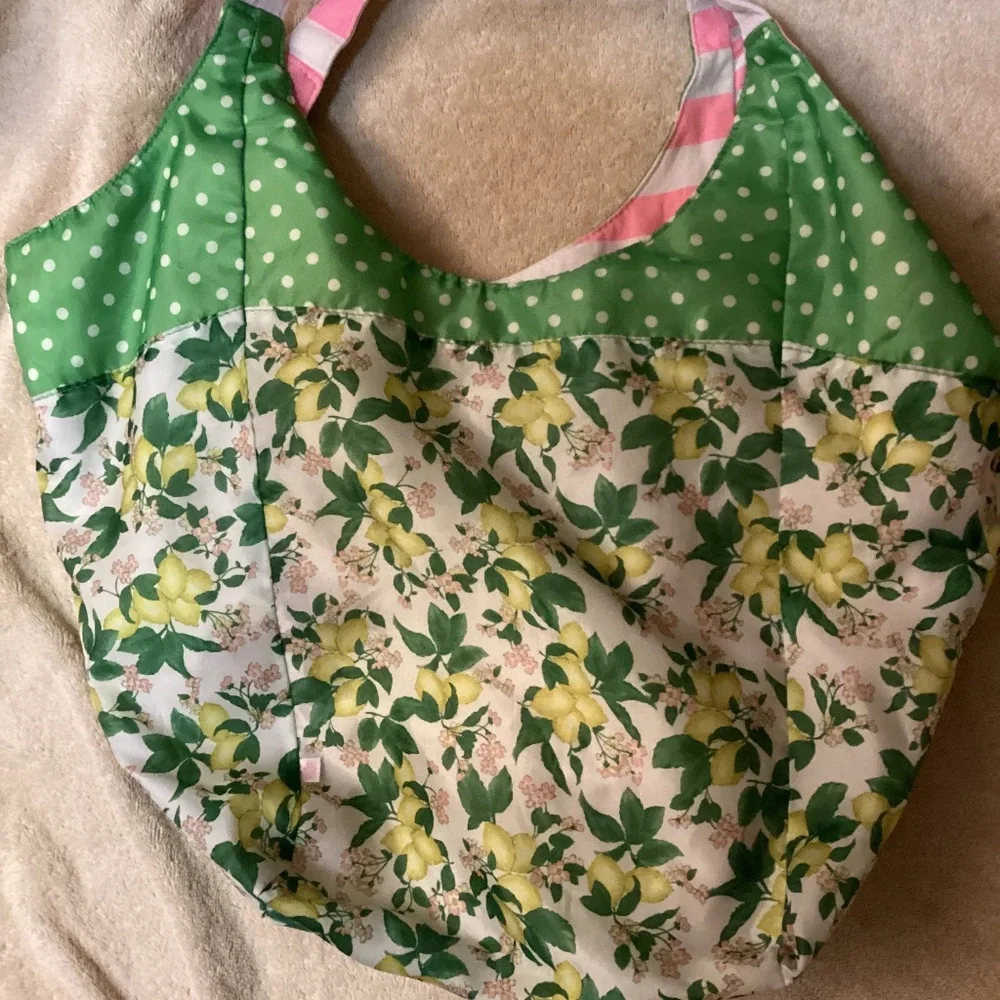 🌞 VICTORIA’S SECRET Pink and White striped REVERSIBLE Bag Tote Hobo Purse